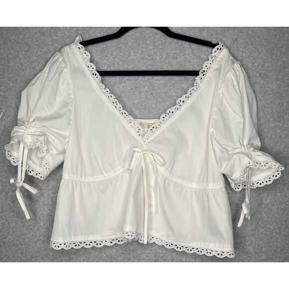 Chelsea & Violet women's white eyelet blouse short sleeve crop top v-neck M NWT - Picture 9 of 15